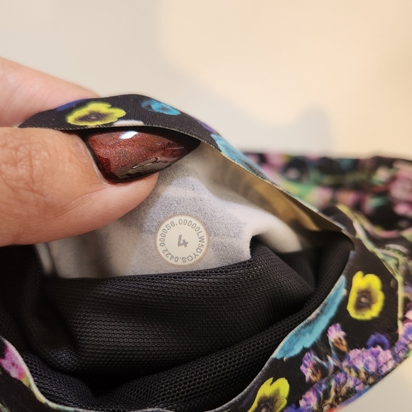 Lululemon Base Pace High-Rise Tight 28" Leggings Nulux Flowerscope Black Size 4 - Picture 7 of 8